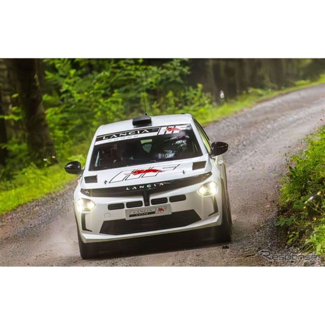 ランチアは10月25日、新型ラリーカー『イプシロン Rally 4 HF』の受注を開始した。現地ベース価格は7万4500...