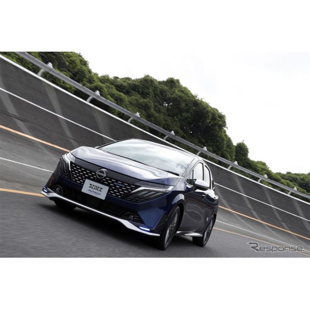 日産『ノートオーラ』には、日産モータースポーツ＆カスタマイズが手がけた「AUTECH」という特別なモデルが...