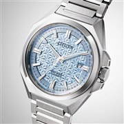 �����Ղ́A�u���̋��܂ŋP�����ʂ̂悤�Ȋ􉽊w�p�^�[���v���A����₩�ȃA�C�X�u���[�ōʂ��Ă���