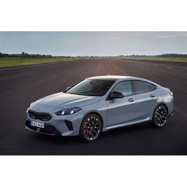 BMWジャパンは2025年3月5日、新型「BMW 2シリーズ グランクーペ」の日本導入を発表し、同日、販売を開始し...