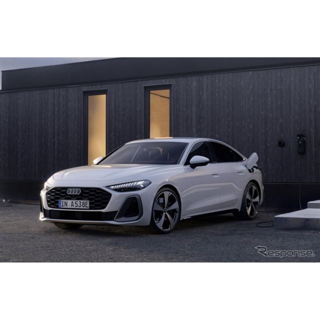 アウディは、新型『A5』シリーズのプラグインハイブリッド車（PHEV）「A5 eハイブリッド」を欧州で発表した...
