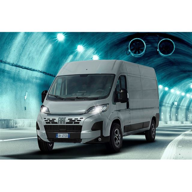 フィアット デュカト 商用車の価格・新型情報・グレード諸元