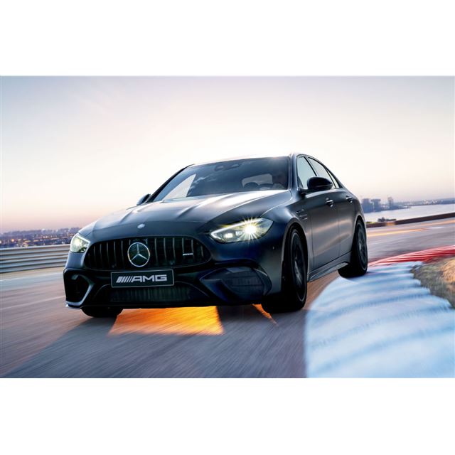 メルセデス・ベンツ日本は2025年4月24日､台数50台限定のハイパフォーマンスセダン「メルセデスAMG C63 S E...