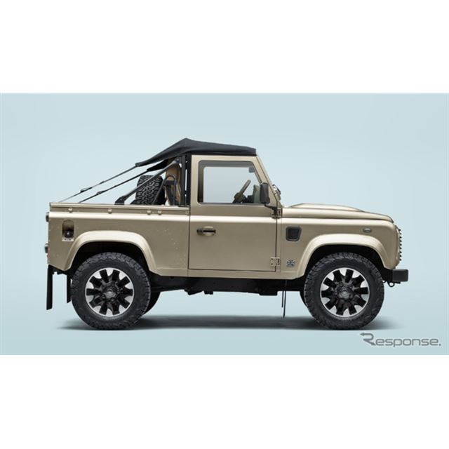 ランドローバーは、旧型『ディフェンダー』のオープンモデルを、中古車ベースでフルレストア＆カスタマイズ...
