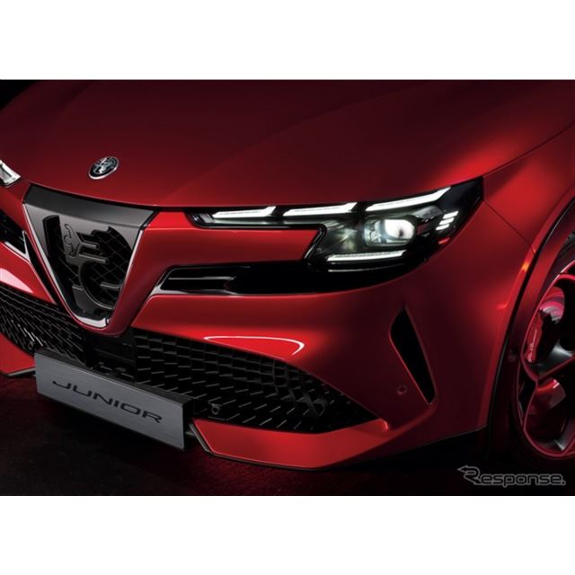 �A���t�@�����I�̍ŐV�R���p�N�gSUV�w�W���j�A�x���A���ɓ��{�㗤����B6��24���̐������\�ɐ�삯�ASNS...