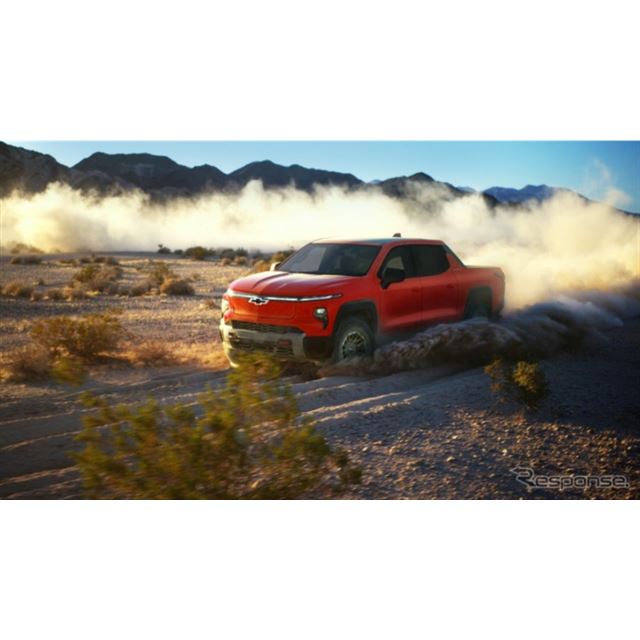 �V�{���[��2025�N�Ă���A�d�C�g���b�N�w�V���o���[�hEV�x�̃��C���i�b�v�ɁA�I�t���[�h�d�l�u�g���C���{�X...