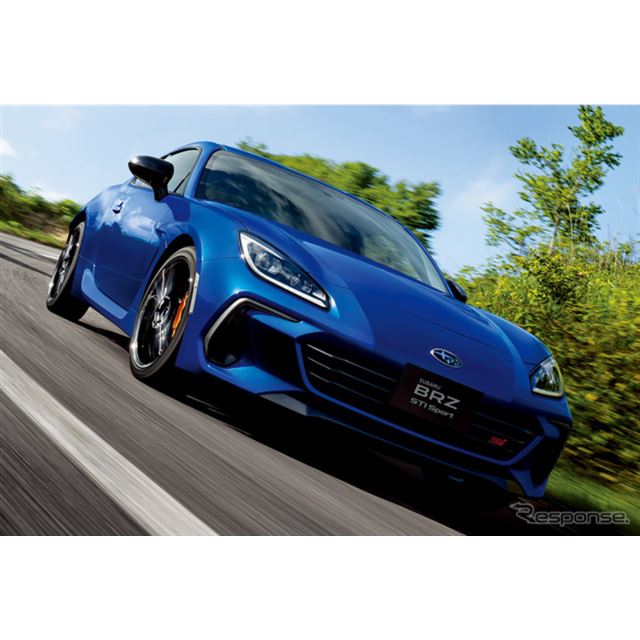 SUBARU（スバル）は5月22日、スポーツカー『BRZ』の一部改良モデルを発表した。今回の改良では、エンジンの...