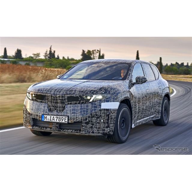 BMWは次世代EV「ノイエクラッセ」の最初のモデル、電動SUVの『iX3』新型の開発が最終段階に入ったと発表し...