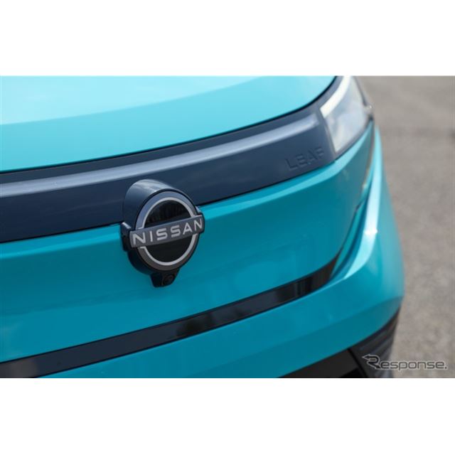 日産自動車は6月17日、第3世代となる新型『リーフ』をグローバル向けに発表した。クロスオーバータイプのEV...