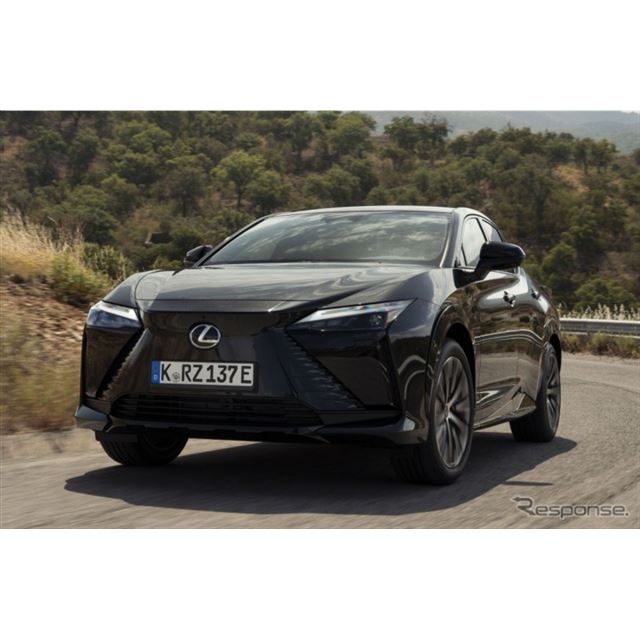 レクサスは、EV専用車の『RZ』の改良新型を2025年後半から欧州市場で発売すると発表した。今回の改良では、...