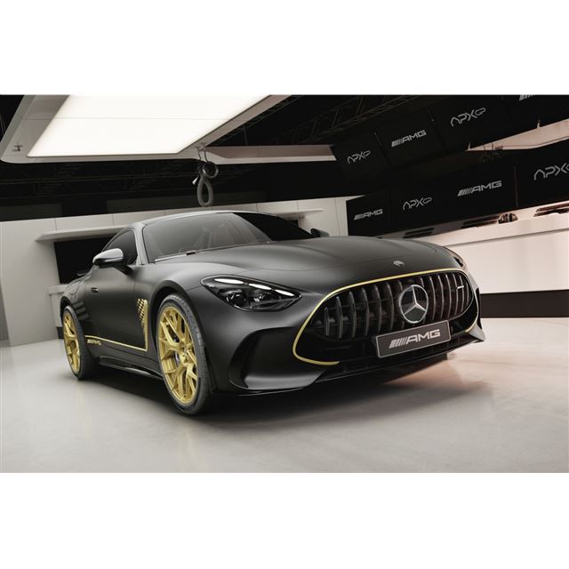 メルセデス・ベンツ日本は2025年6月26日、国内限定3台（世界限定52台）の特別仕様車「メルセデスAMG GT63 4...