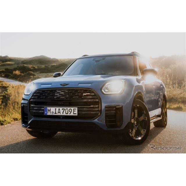 ビー・エム・ダブリューは、MINIの小型SUV『カントリーマン』新型の限定車「スレート・ブルー」を全国のMIN...