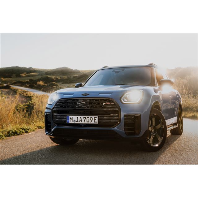 ミニ MINI COUNTRYMAN (カントリーマン)の価格・新型情報