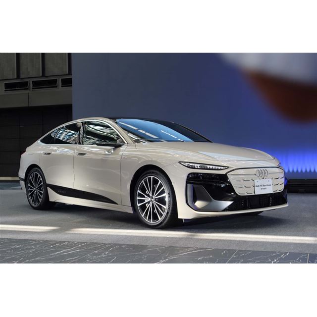 �A�E�f�B �W���p����2025�N7��24���A100���d���̐V�^�ԁuA6 e-tron�v�V���[�Y����сA���̍����\���f���uS6...