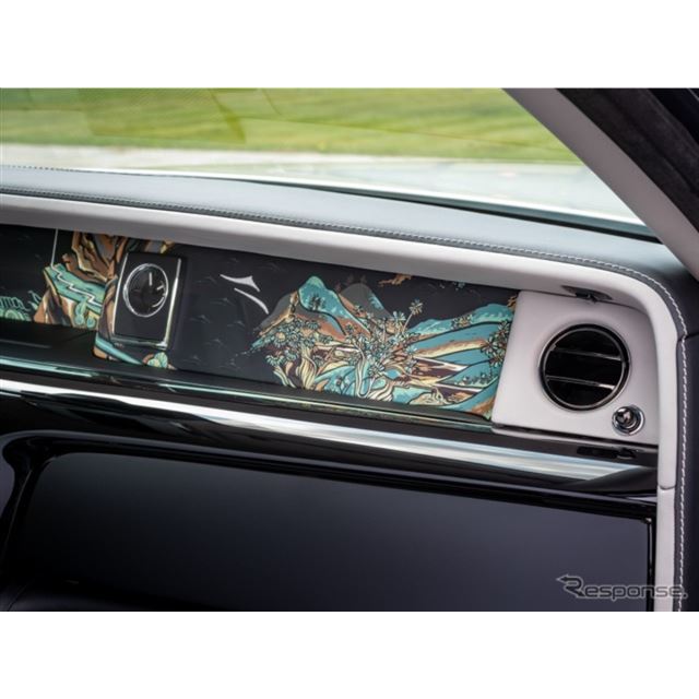 ロールスロイスは、中国・敦煌の1000年以上前の洞窟壁画からインスピレーションを受けた3台のビスポーク・...