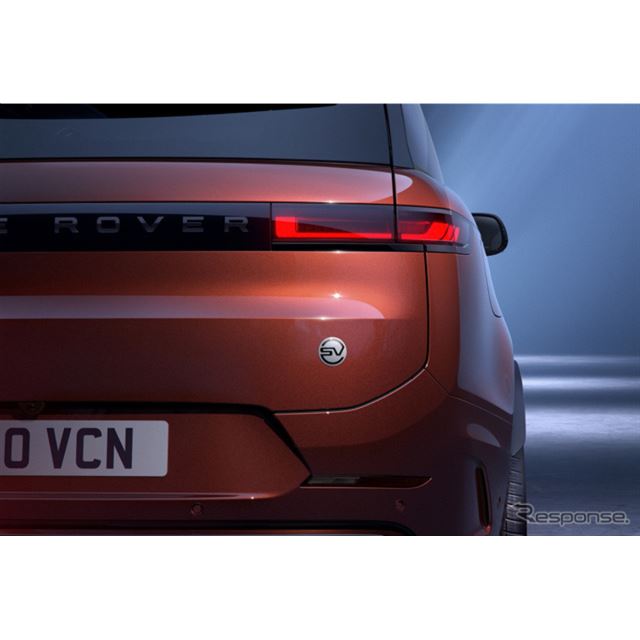 ランドローバーが、『レンジローバー スポーツ』の「SVカーボン」を8月13日、米国の「モントレーカーウィー...