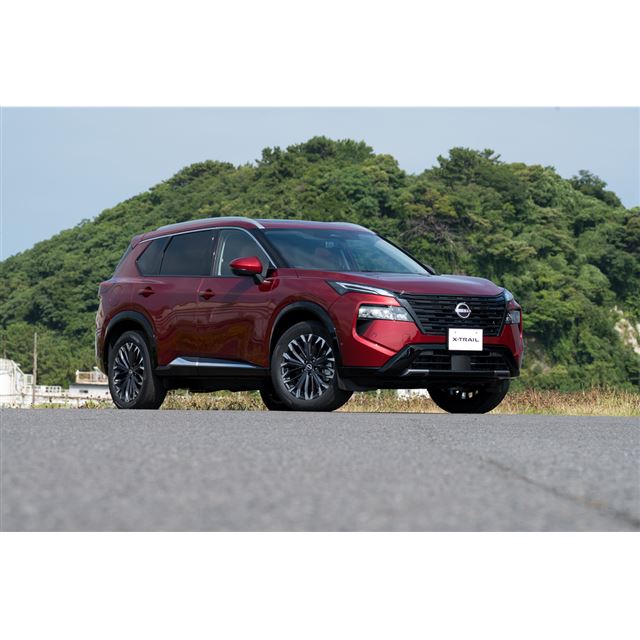 日産自動車は2025年8月21日、SUV「エクストレイル」をマイナーチェンジし、同年9月18日に発売すると発表し...