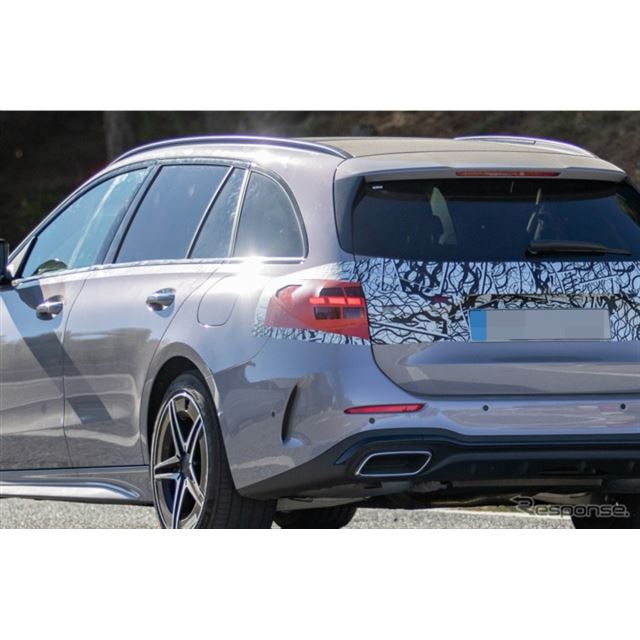 メルセデスベンツは現在、『Cクラス』改良新型を開発中だ。その派生ワゴン『Cクラス・ステーションワゴン』...