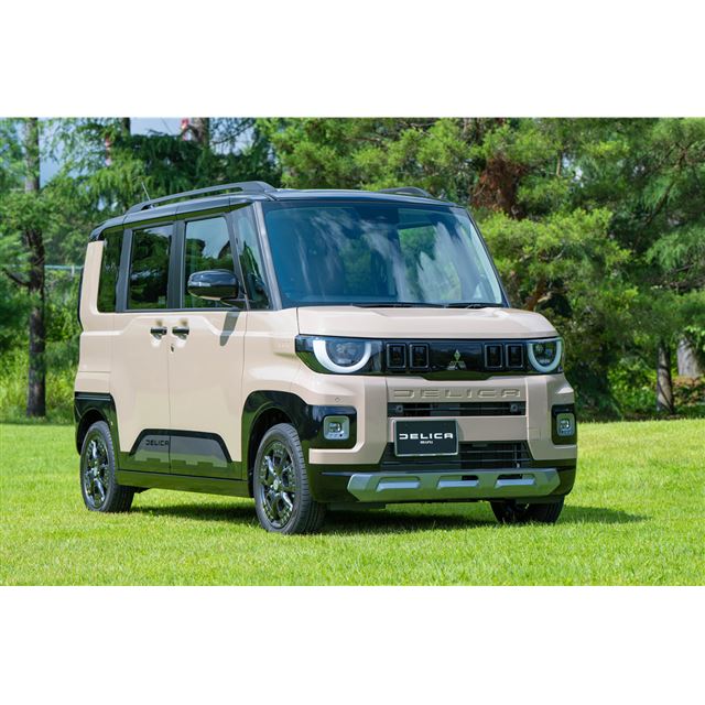三菱自動車は2025年8月22日、軽スーパーハイトワゴン「デリカミニ」および「eKスペース」の新型を発表し、...