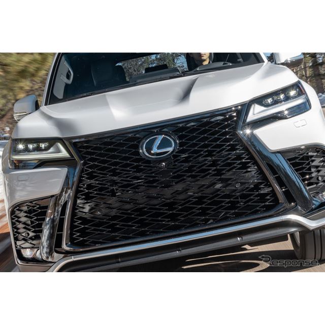 レクサスは、フラッグシップSUV『LX』の2026年モデルを米国で発表した。2026年モデルには日本仕様にはない...