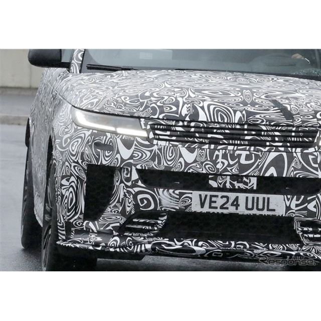 レンジローバーの最もスポーティなクロスオーバー『レンジローバー・スポーツSV』が、世代初となる大幅改良...