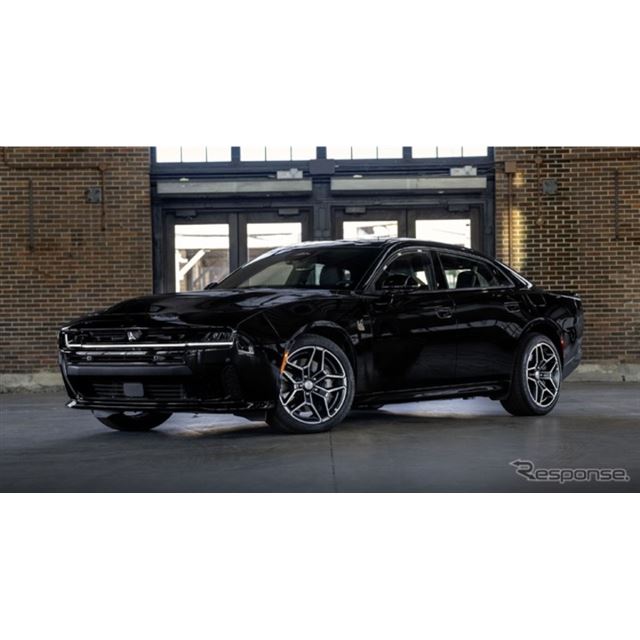 ステランティス傘下のダッジブランドは、マッスルカー『チャージャー スキャットパック』の4ドア版の受注を...