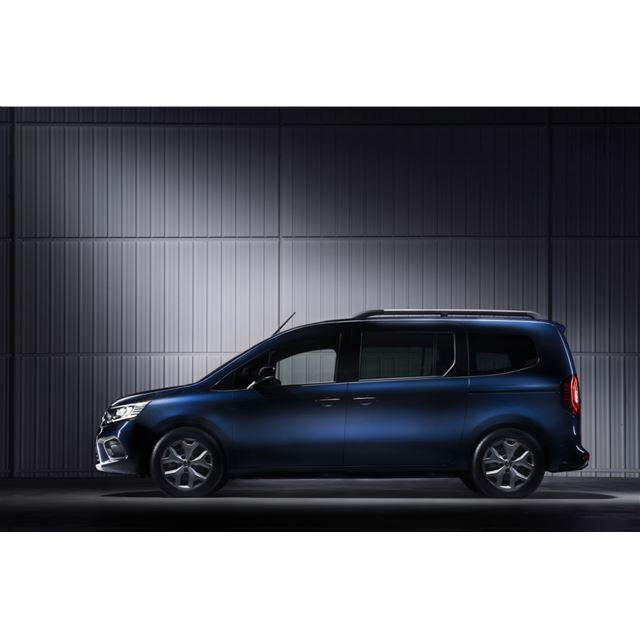 ルノー・ジャポンは2025年11月27日、マルチパーパスビークル「カングー」に7人乗りの特別仕様車「グランカ...