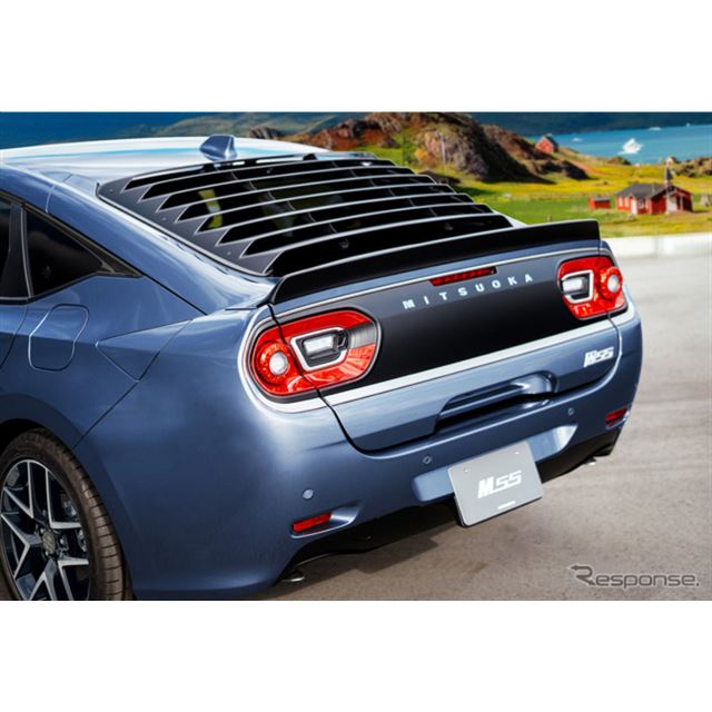 光岡自動車は11月27日、レトロデザインの新型車『M55』の量産モデル第2弾となる「M55 1st エディション」を...