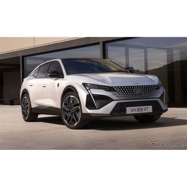 プジョーは、『408』の改良新型を1月9日にベルギーで開幕するブリュッセルモーターショー2026で世界初公開...