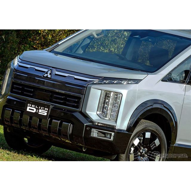 三菱自動車は1月9日、大幅改良したオールラウンドミニバン『デリカD:5』を発売した。月販計画2000台に対し...