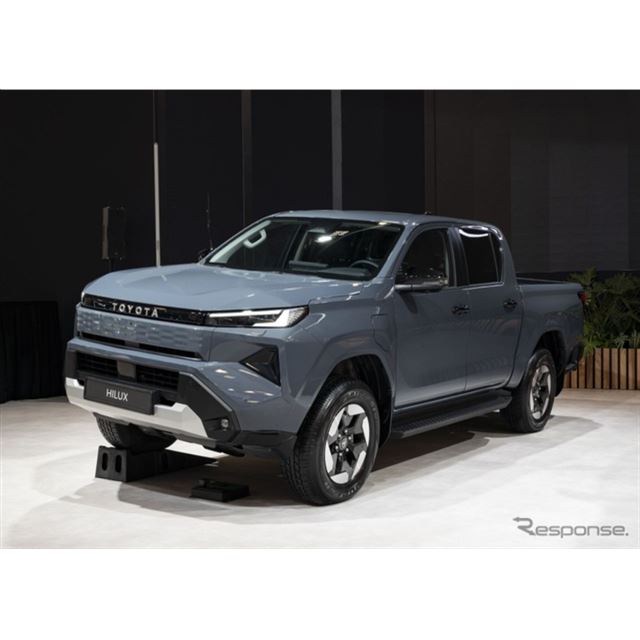 トヨタ自動車は、ブリュッセルモーターショー2026において、ピックアップトラックの『ハイラックス』新型を...