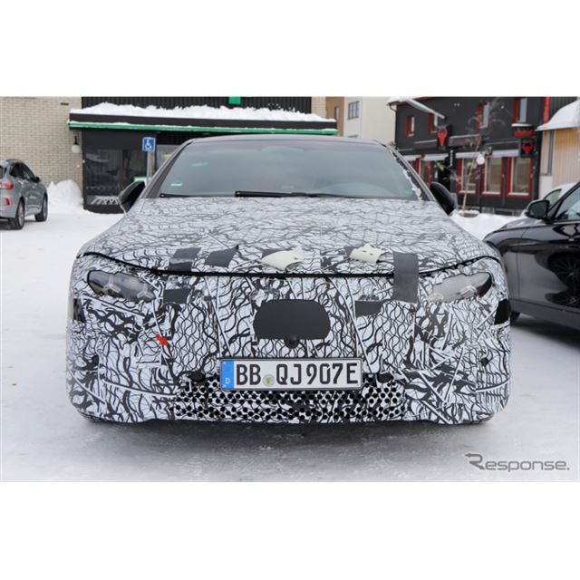 �����Z�f�X�x���c�̃t���b�O�V�b�v�d�C�����ԃZ�_���A�wEQS�x���ǐV�^�v���g�^�C�v���X�N�[�v�ǂ̃J������...