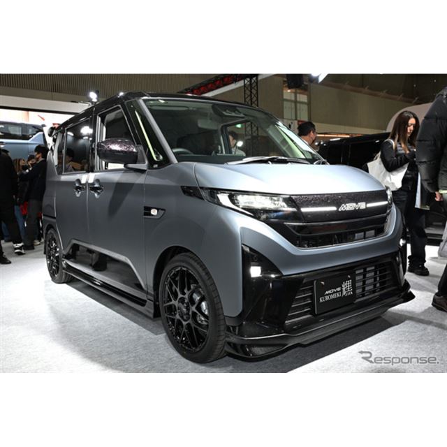 ダイハツは「東京オートサロン2026」に軽自動車の新型『ムーヴ』と『タント』をベースにした、『ムーヴクロ...