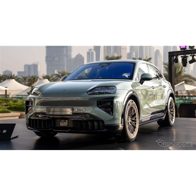 ポルシェは、SUV『カイエン』新型のEV「カイエンエレクトリック」の生産を、スロバキアのブラチスラバ工場...