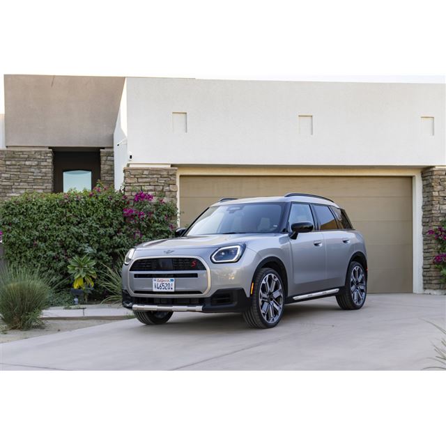 BMW�W���p����2026�N3��3���A48V�}�C���h�n�C�u���b�h�V�X�e�����̗p����uMINI�J���g���[�}���v�̓�����...