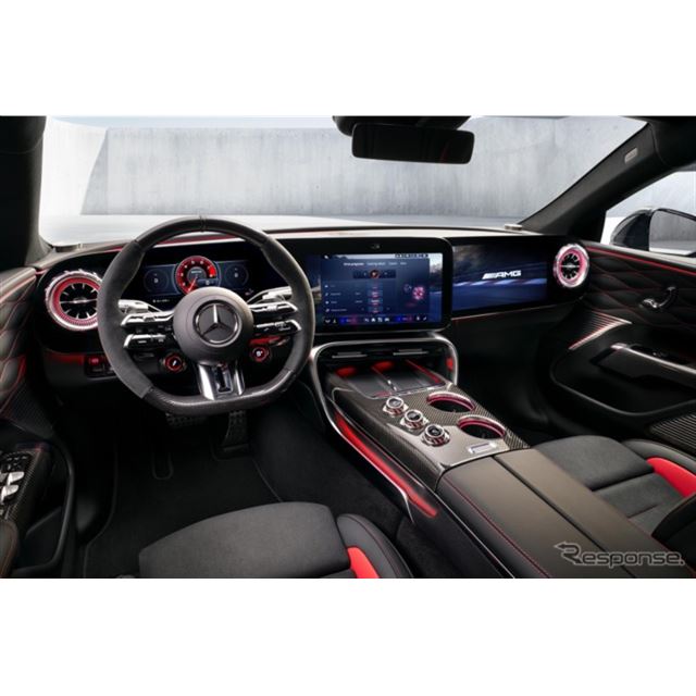 �����Z�f�XAMG�́A�V�^�����Z�f�XAMG �wGT 4�h�A�N�[�y�x�̃C���e���A���s���J�����B�p�t�H�[�}���X��...