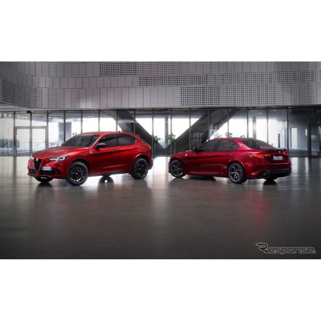 ステランティスジャパンは3月17日、アルファロメオの高性能スポーツセダン「ジュリア クアドリフォリオ」と...