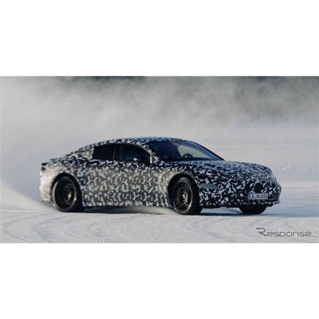 メルセデスAMGは、まもなく世界初公開を迎える新型メルセデスAMG『GT 4ドアクーペ』の最終冬季テストを、ス...