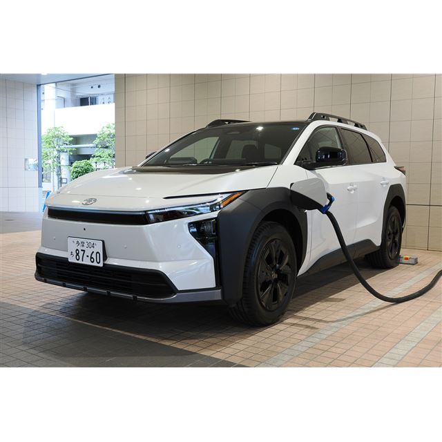 トヨタ自動車は2026年4月23日、都内のトヨタディーラーで電気自動車（BEV）向けの新たな充電サービス「TEEM...