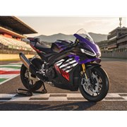 �A�v�����A RSV4 Factory