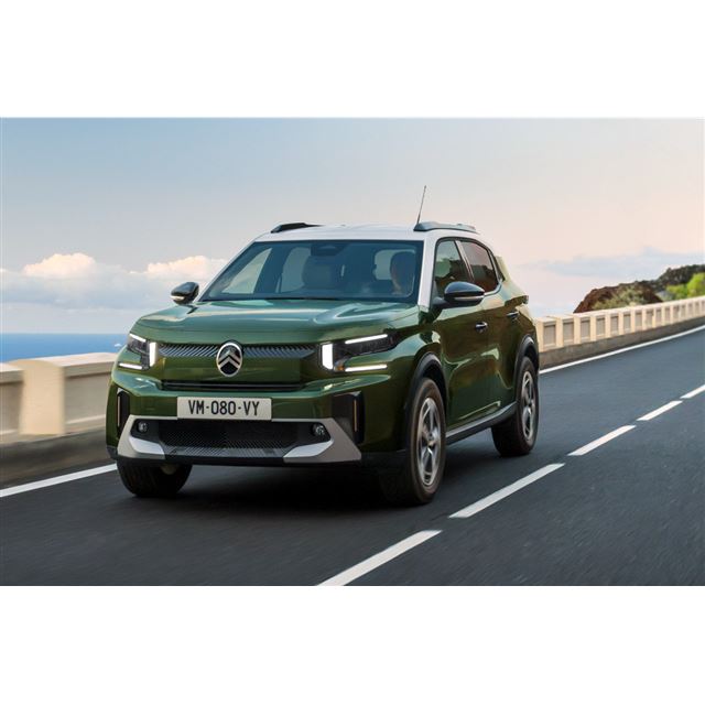 �X�e�����e�B�X �W���p����2026�N7��24���A3��V�[�g�̃R���p�N�gSUV�u�V�g���G��C3�G�A�N���X �n�C�u���b...