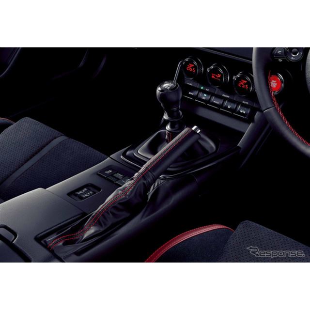 SUBARU�i�X�o���j��7��30���A�X�|�[�c�J�[�wBRZ�x�̉��ǃ��f���𔭕\�����B���ڂ�MT�ԂŁA�u�A�C�T�C�g�v��...