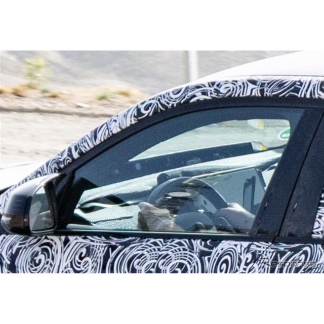 BMW���J����i�߂���ǐV�^�wX2 M40�x�̃v���g�^�C�v���A�ĂуX�N�[�v���ꂽ�B����̓G�N�X�e���A�����ł�...