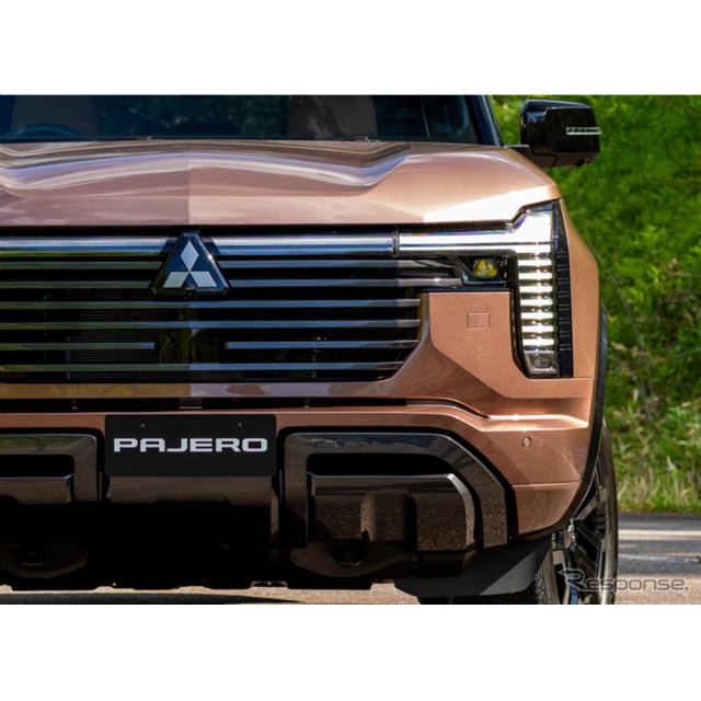 三菱自動車が9月2日に世界初公開した新型『パジェロ』。三菱自動車を代表するクロスカントリーSUVが、新世...