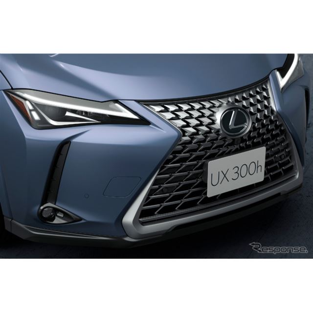 レクサスの小型SUV『UX』が2027年2月に生産終了することが分かり、X（旧Twitter）ではファンから惜しむ声や...