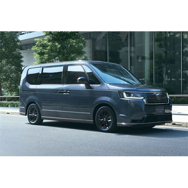 本田技研工業は2026年10月15日、ミニバン「ステップワゴンe：HEVスパーダ」（FF・7人乗り）に特別仕様車「B...