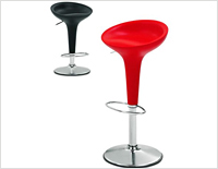 �}�W�X����������