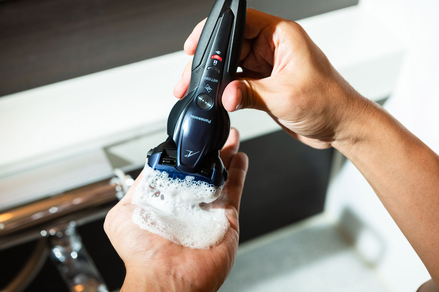 リニアシェーバー ラムダッシュ 3枚刃 ES-ST8T