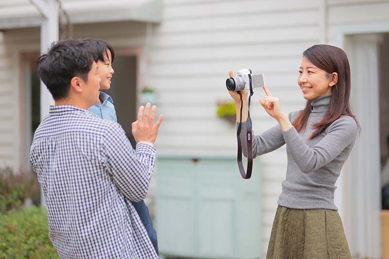 キヤノン「EOS Kiss M2」