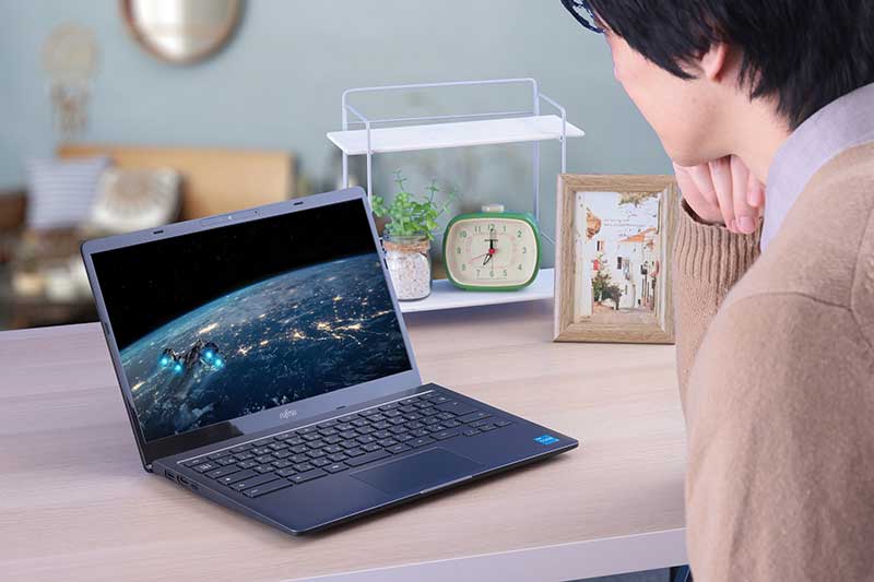 価格.com - [PR企画]富士通「FMV Chromebook WM1/F3」はセカンド